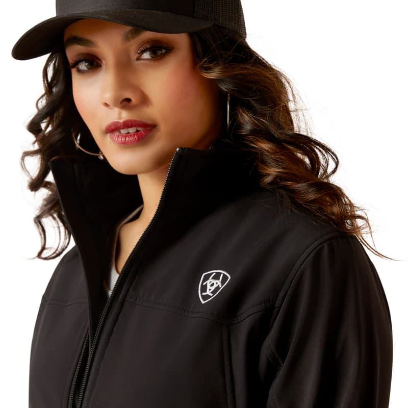 Chamarra Softshell Ariat Negra México con Bordados
