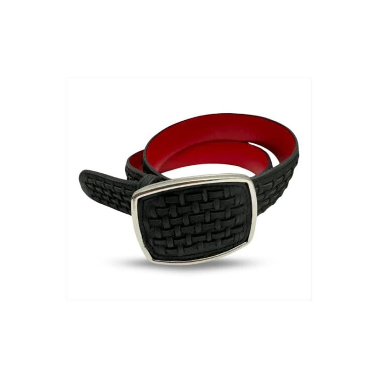 Cinturón de piel artesanal negro con forro rojo