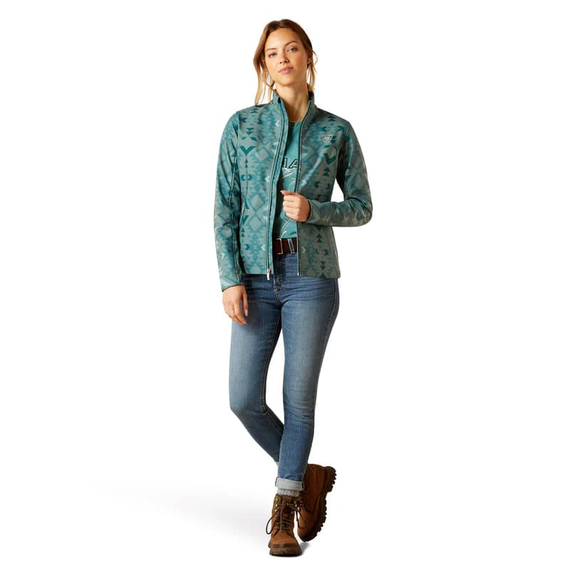 Chamarra Softshell Ariat con Estampado Pinewood