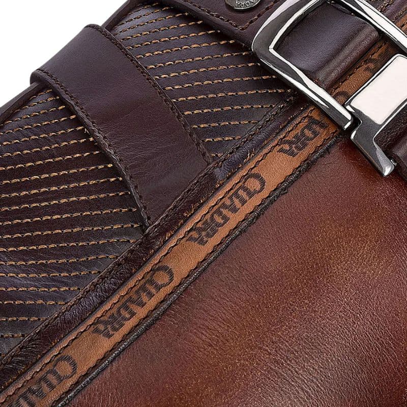 Bota urbana piel café pintada a mano para hombre